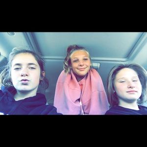 Meet your Posher, Ashley